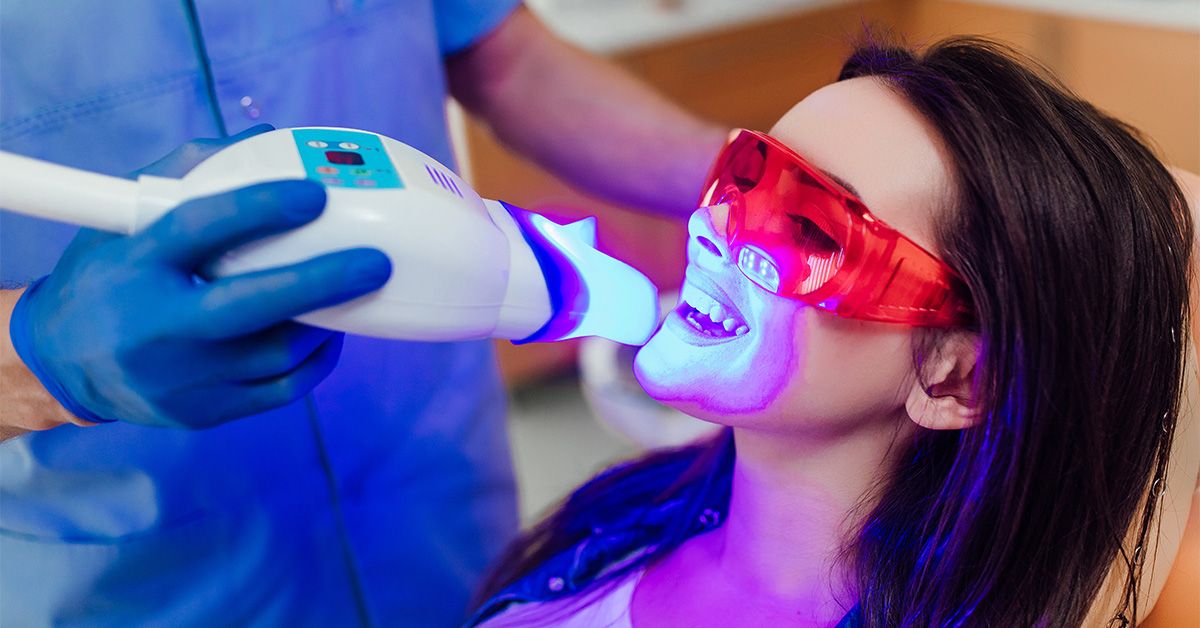Marco Island Dentist Highlights Teeth Whitening Benefits